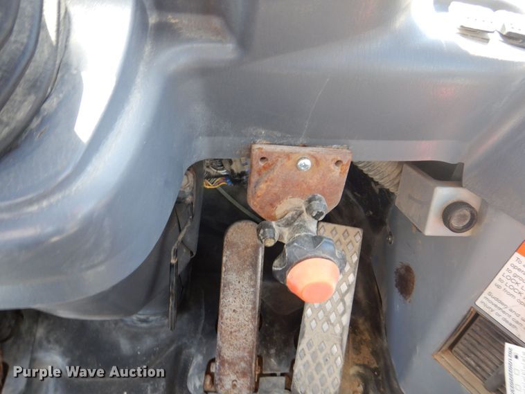 image for item EV9381 2006 Komatsu WA320-5L  wheel loader