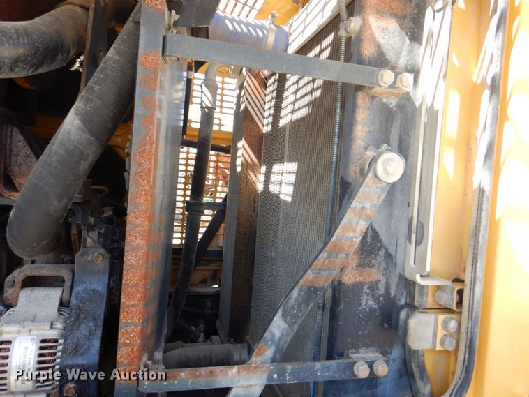 image for item EV9381 2006 Komatsu WA320-5L  wheel loader