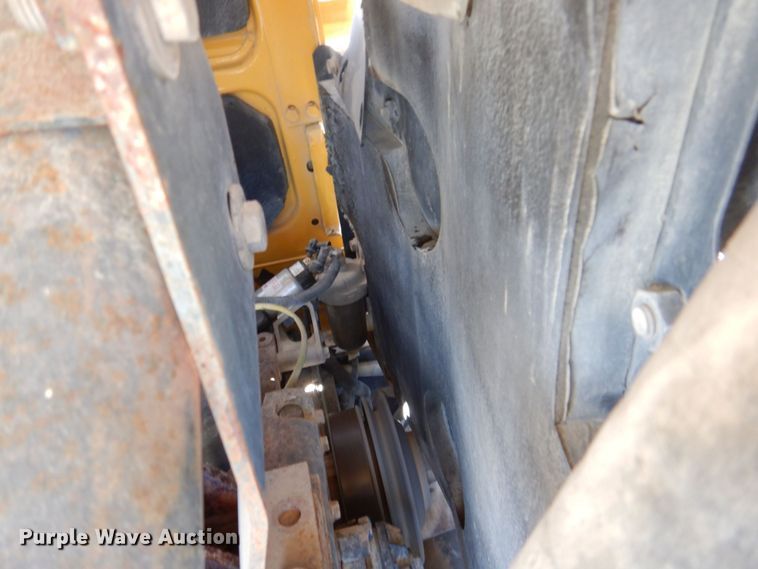 image for item EV9381 2006 Komatsu WA320-5L  wheel loader