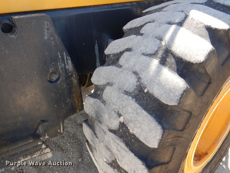 image for item EV9381 2006 Komatsu WA320-5L  wheel loader