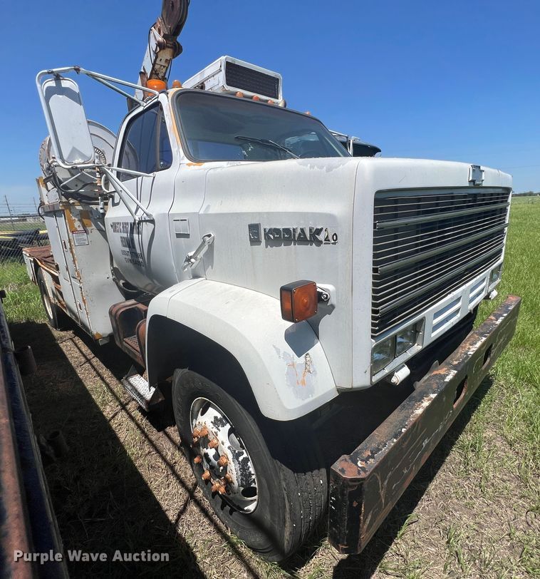 image for item HL9022 1986 Chevrolet C70  crane truck