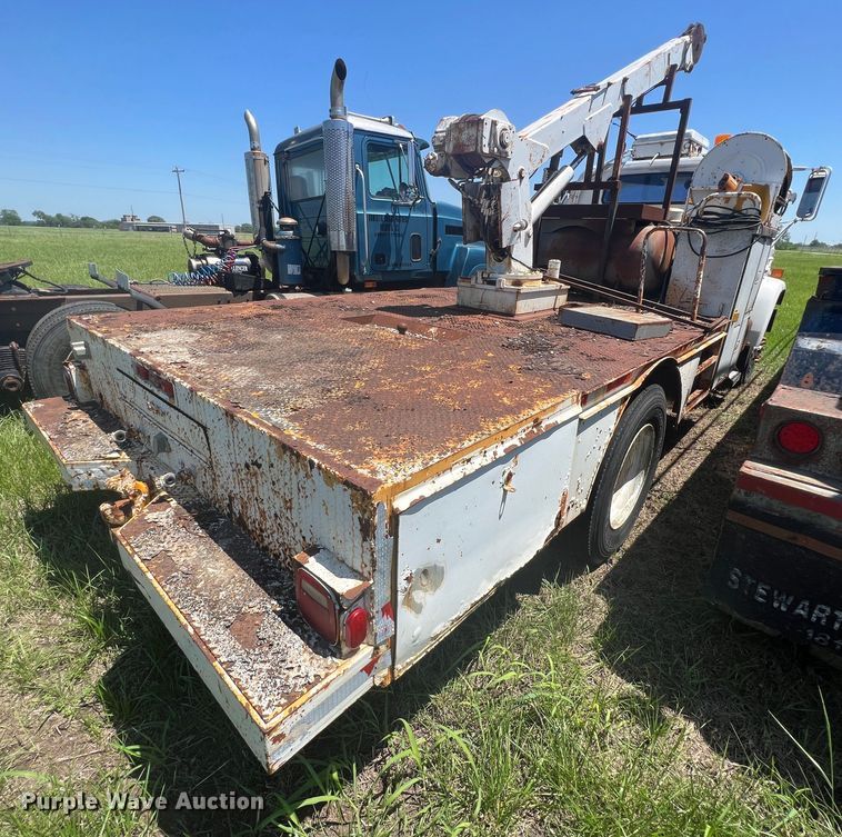 image for item HL9022 1986 Chevrolet C70  crane truck