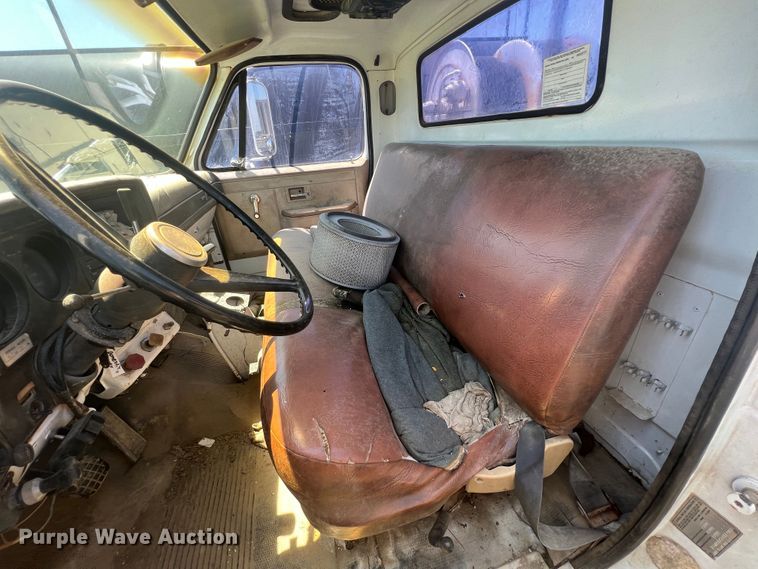 image for item HL9022 1986 Chevrolet C70  crane truck