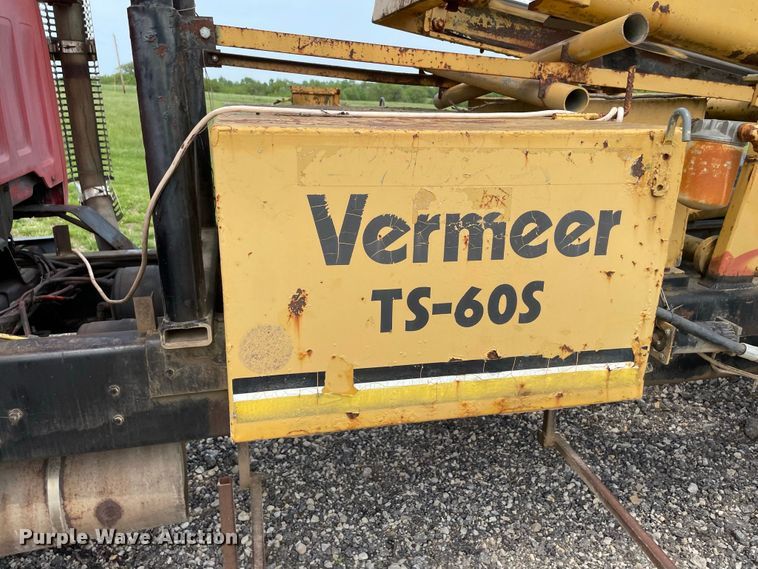 image for item JC9864 1990 GMC C6000  truck with Vermeer tree spade