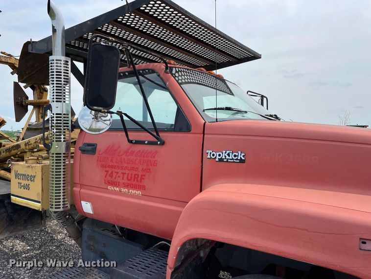 image for item JC9864 1990 GMC C6000  truck with Vermeer tree spade