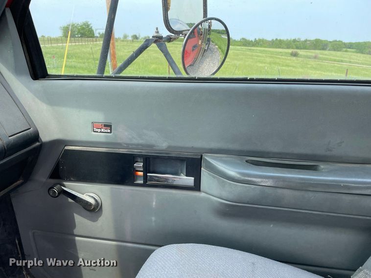 image for item JC9864 1990 GMC C6000  truck with Vermeer tree spade