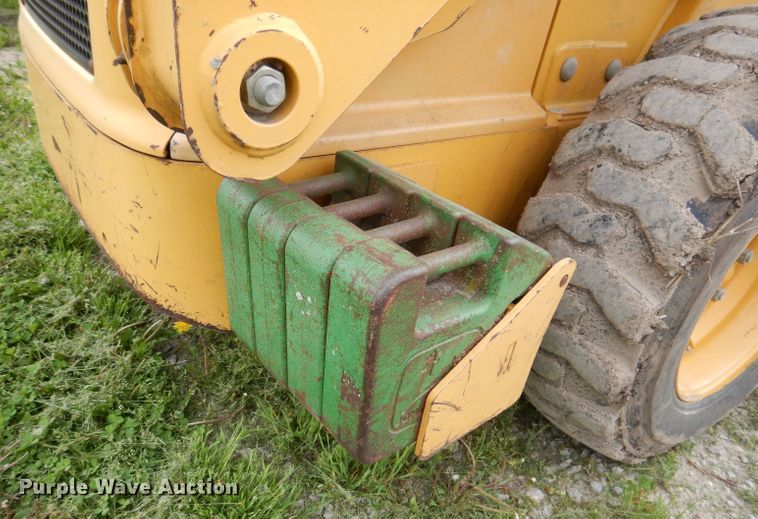 image for item JH9852 2000 John Deere 240  skid steer loader