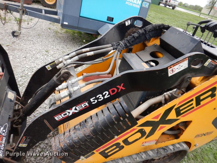 image for item JH9854 Morark Boxer 532  compact utility loader