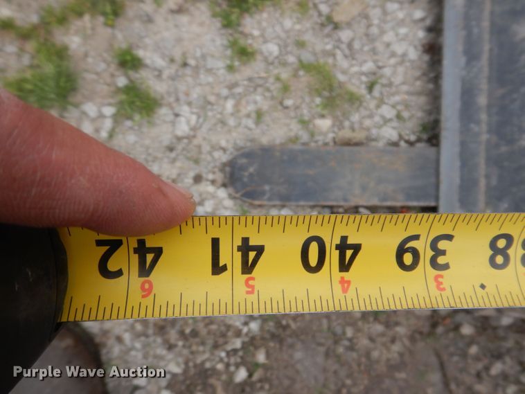 image for item JH9854 Morark Boxer 532  compact utility loader