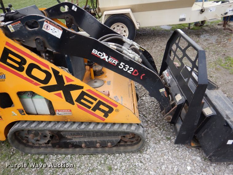 image for item JH9854 Morark Boxer 532  compact utility loader