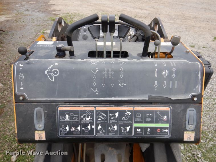 image for item JH9854 Morark Boxer 532  compact utility loader