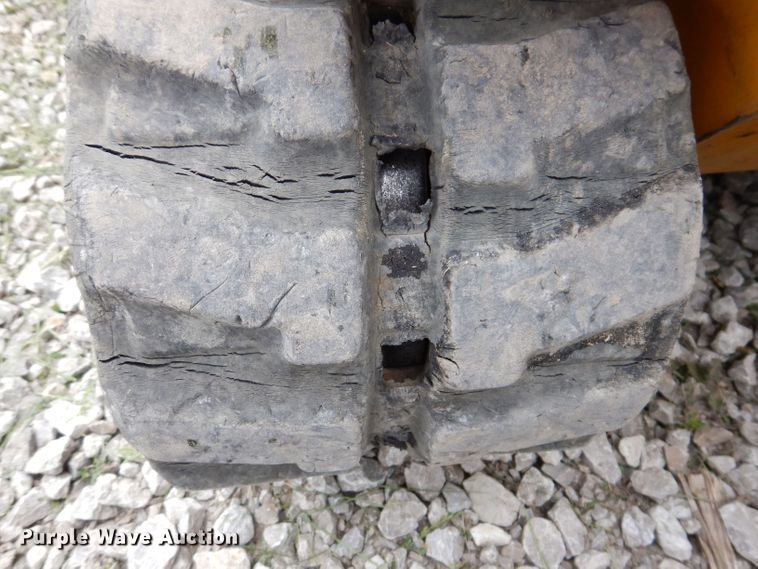 image for item JH9854 Morark Boxer 532  compact utility loader