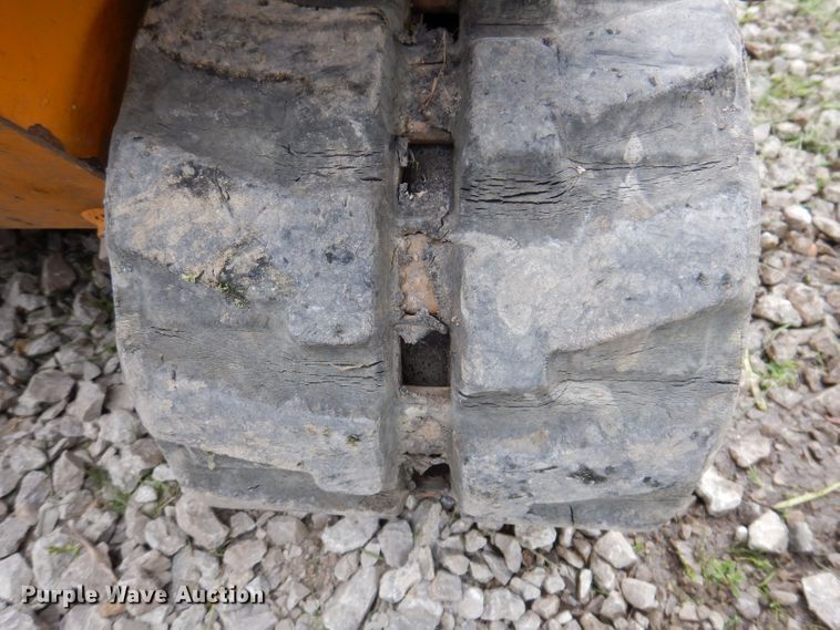 image for item JH9854 Morark Boxer 532  compact utility loader