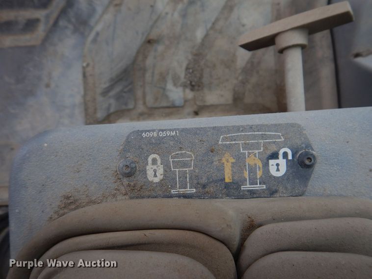 image for item JH9857 1999 Fermec Turbo  backhoe