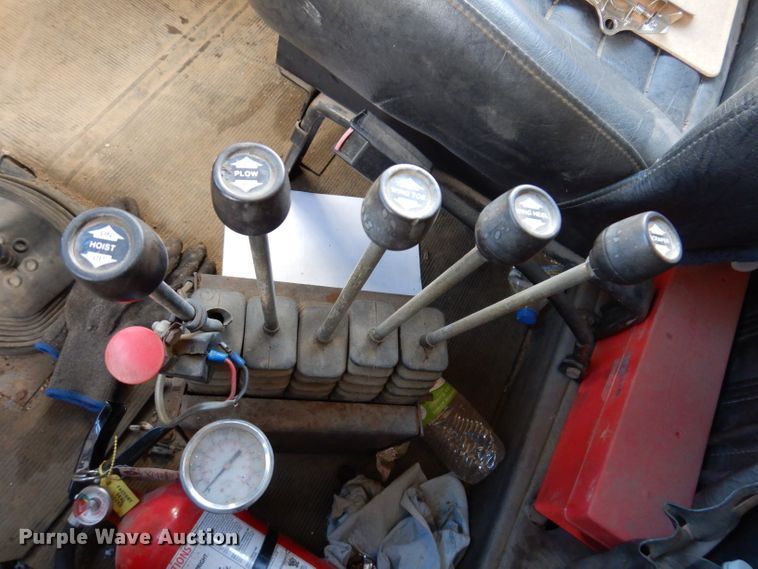 image for item JK9480 1996 Mack RD690S  dump truck