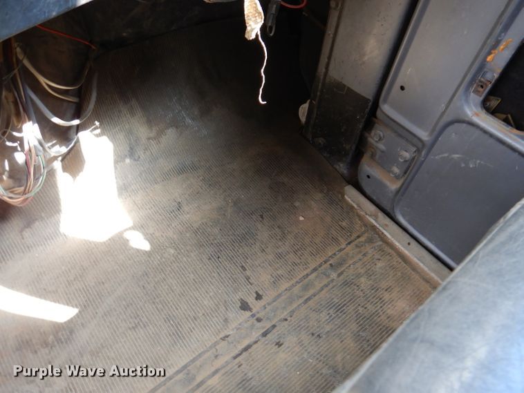 image for item JK9480 1996 Mack RD690S  dump truck