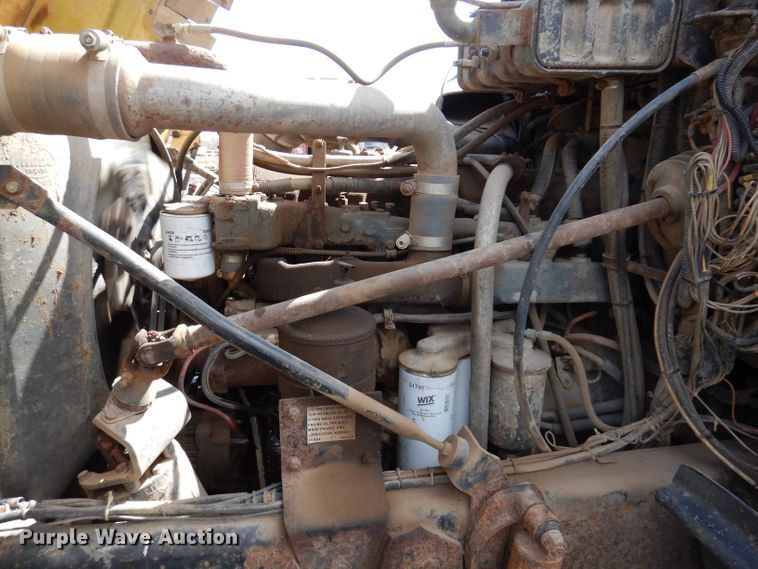 image for item JK9480 1996 Mack RD690S  dump truck