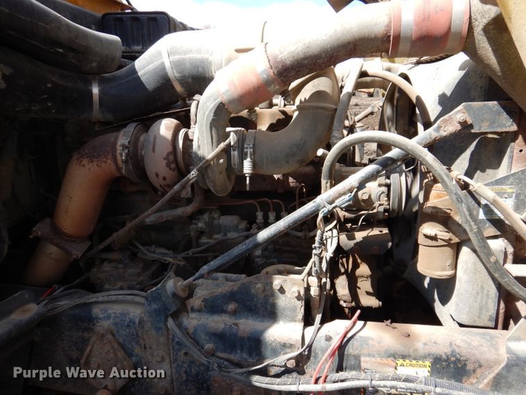 image for item JK9480 1996 Mack RD690S  dump truck