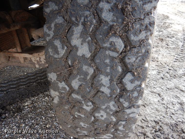 image for item JK9480 1996 Mack RD690S  dump truck