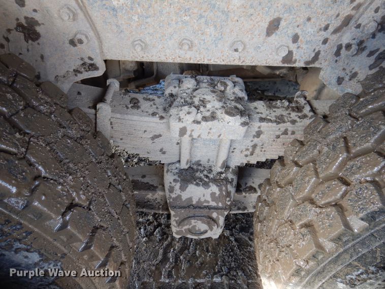 image for item JK9480 1996 Mack RD690S  dump truck