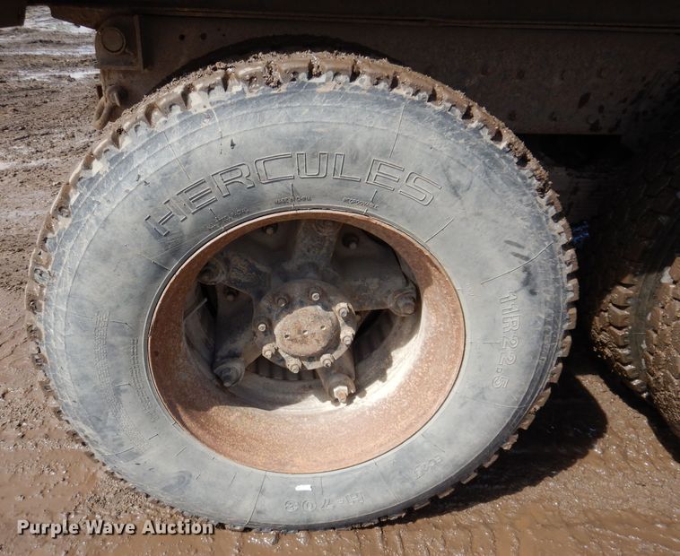 image for item JK9480 1996 Mack RD690S  dump truck