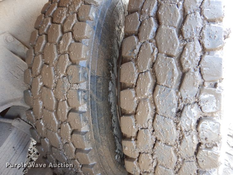 image for item JK9480 1996 Mack RD690S  dump truck