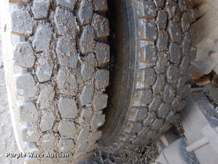 image for item JK9480 1996 Mack RD690S  dump truck