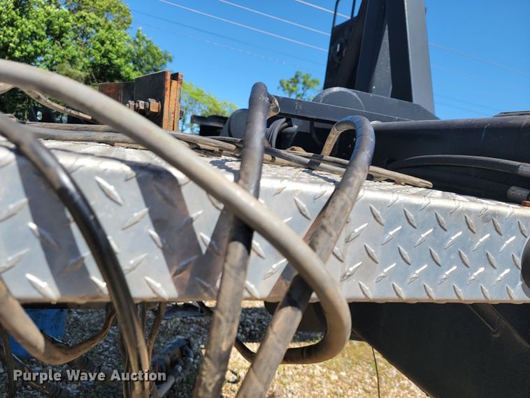 image for item JL9445 National 1200  crane