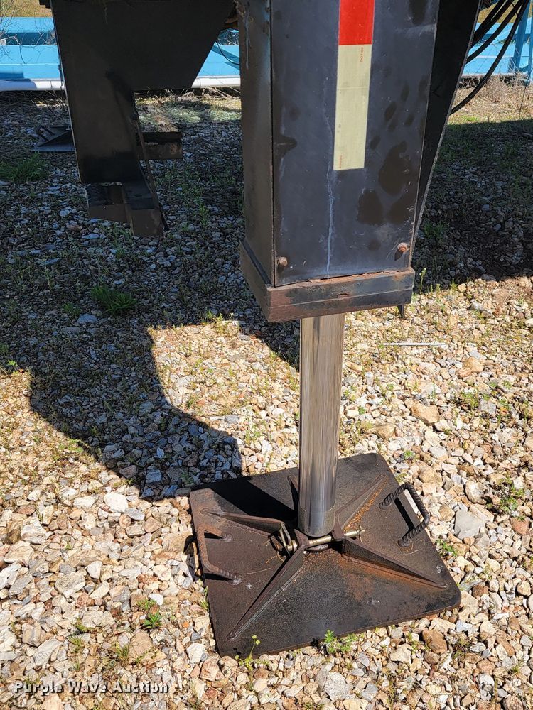 image for item JL9445 National 1200  crane