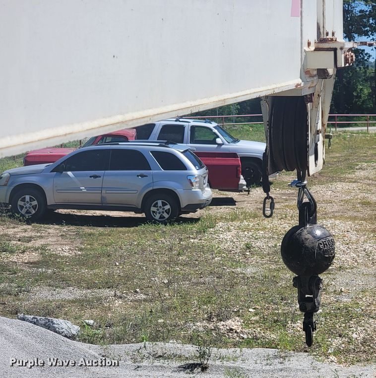 image for item JL9445 National 1200  crane