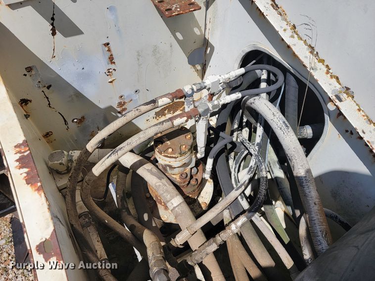 image for item JL9445 National 1200  crane