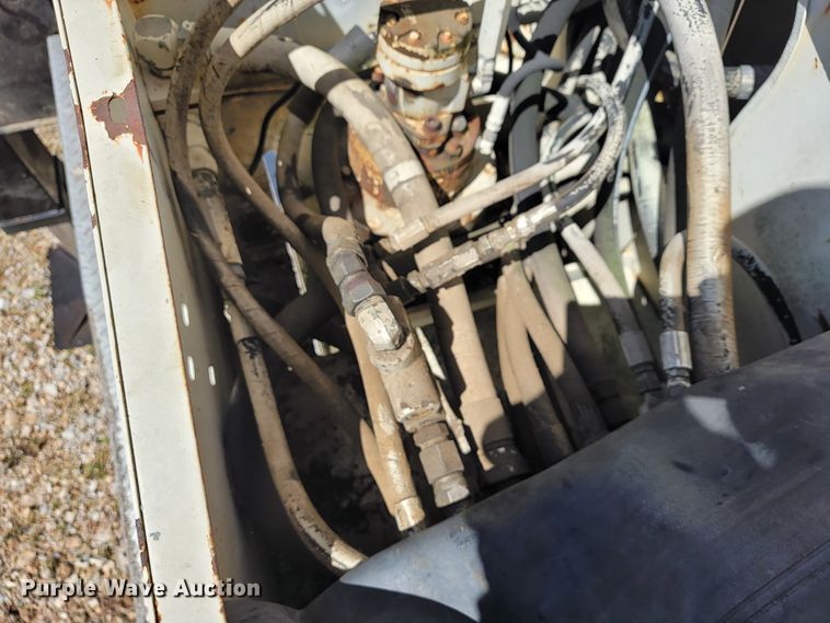 image for item JL9445 National 1200  crane