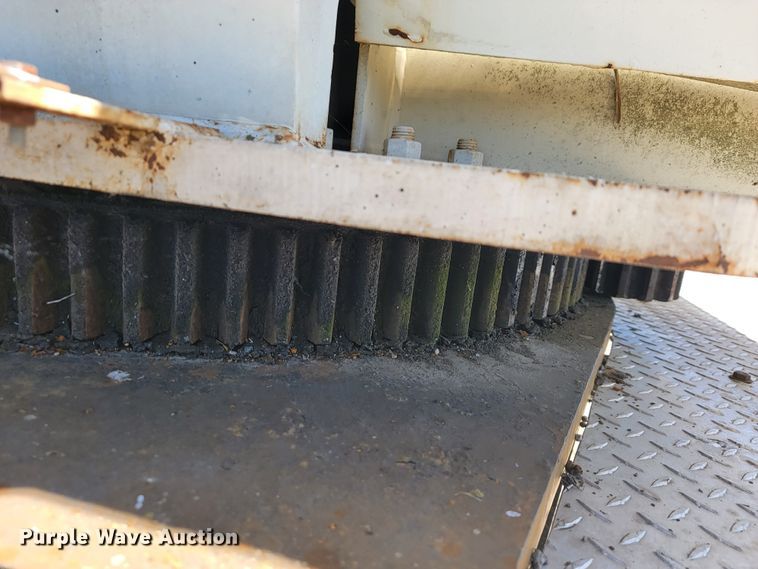 image for item JL9445 National 1200  crane