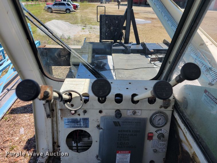 image for item JL9445 National 1200  crane