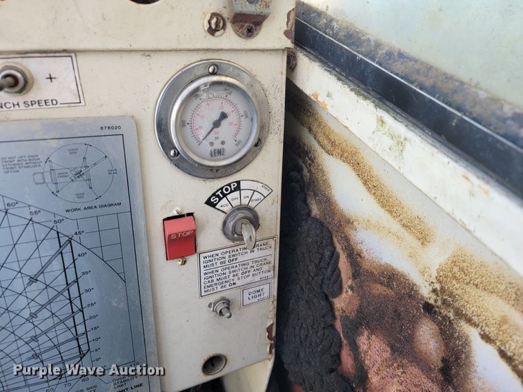 image for item JL9445 National 1200  crane