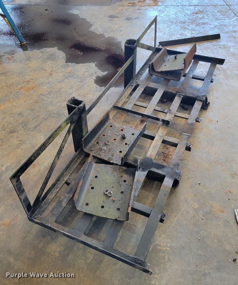 image for item JL9445 National 1200  crane