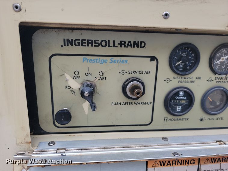 image for item JL9501 1993 Ingersoll Rand P100WF  air compressor