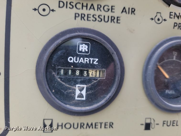 image for item JL9501 1993 Ingersoll Rand P100WF  air compressor