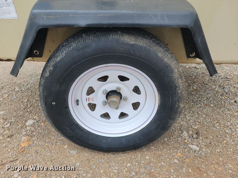 image for item JL9501 1993 Ingersoll Rand P100WF  air compressor