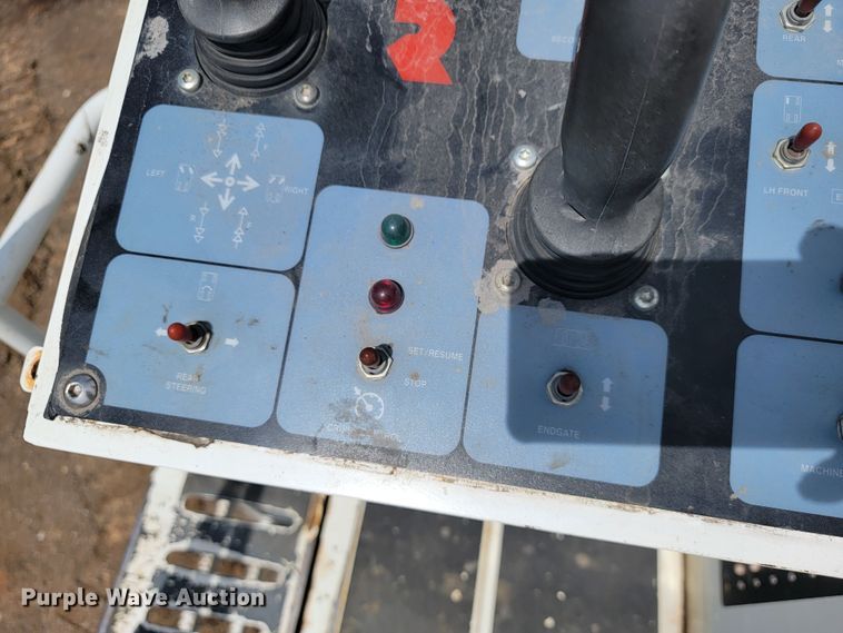 image for item JL9582 2013 Roadtec RX600E  milling machine