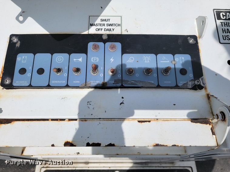 image for item JL9582 2013 Roadtec RX600E  milling machine