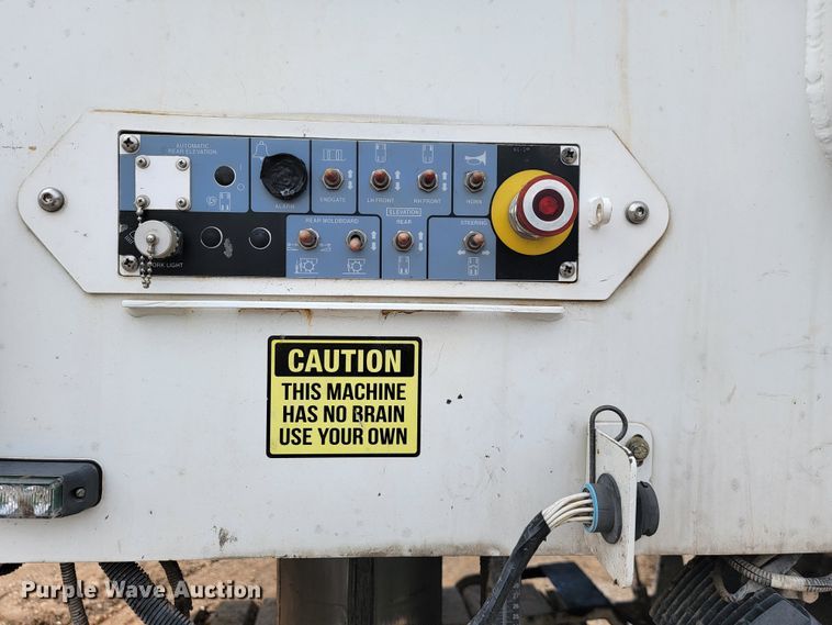 image for item JL9582 2013 Roadtec RX600E  milling machine