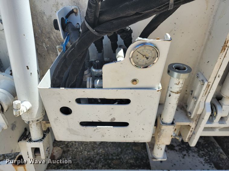 image for item JL9582 2013 Roadtec RX600E  milling machine