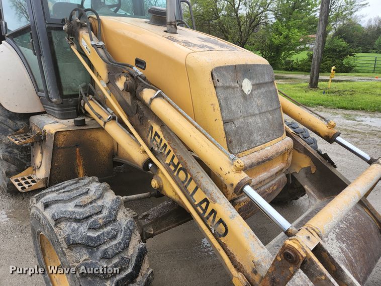 image for item JM9073 1996 New Holland 555E  backhoe