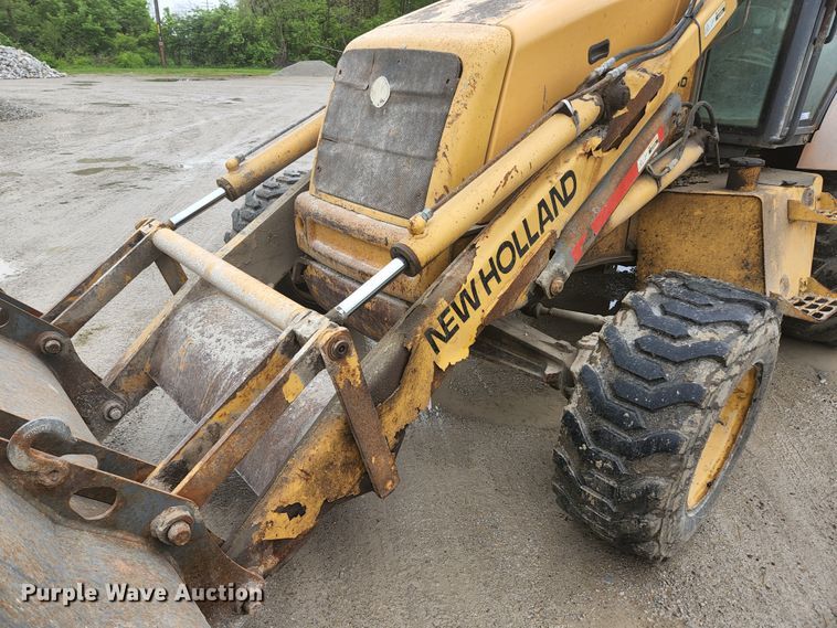 image for item JM9073 1996 New Holland 555E  backhoe