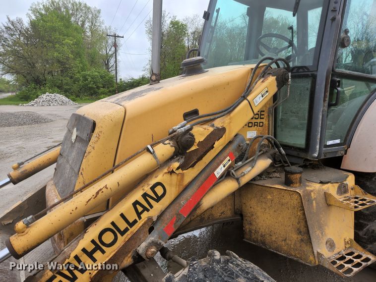 image for item JM9073 1996 New Holland 555E  backhoe