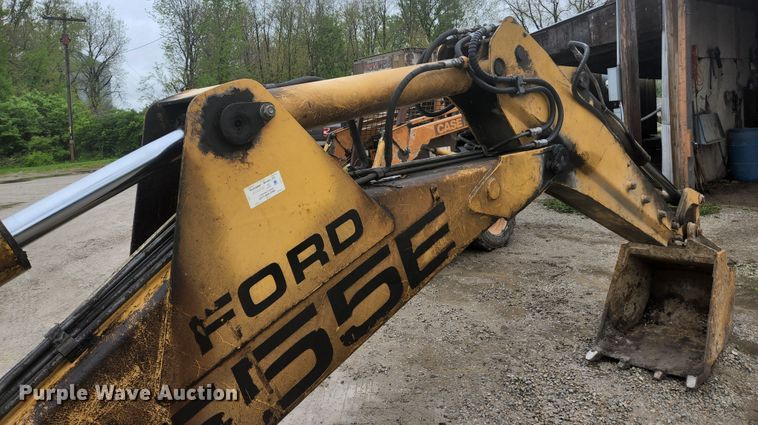 image for item JM9073 1996 New Holland 555E  backhoe