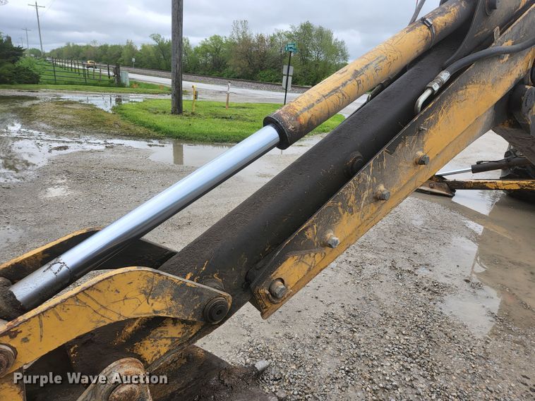 image for item JM9073 1996 New Holland 555E  backhoe