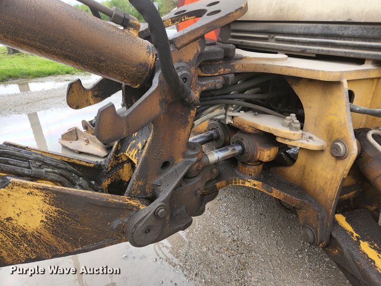 image for item JM9073 1996 New Holland 555E  backhoe