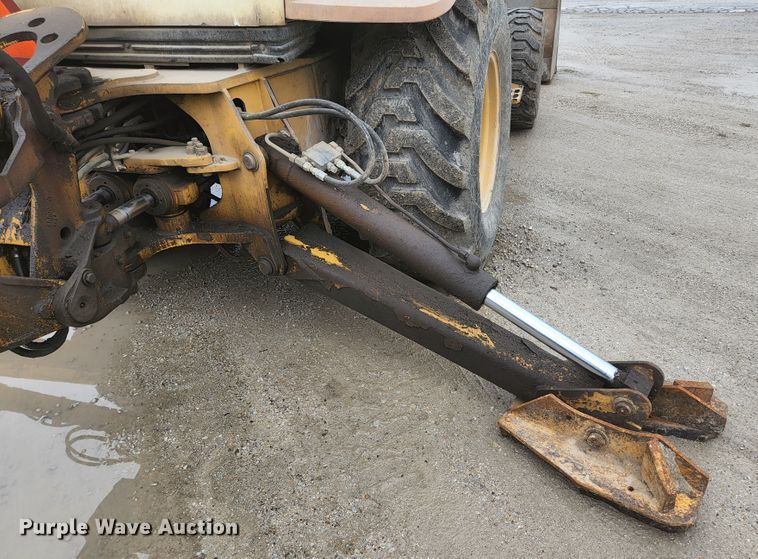 image for item JM9073 1996 New Holland 555E  backhoe